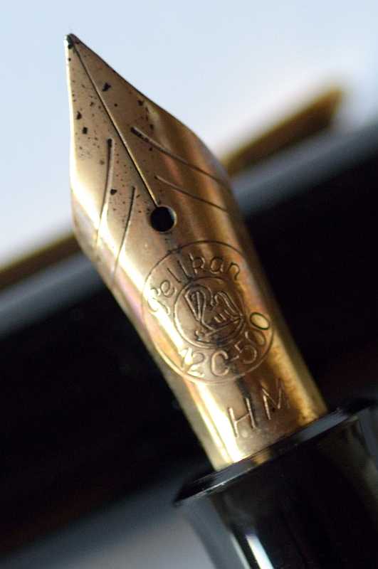 Pelikan2 Feder nah-5291-klein.jpg