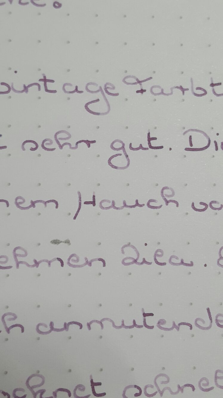 Robert Oster Signature Ink Viola 04.jpg