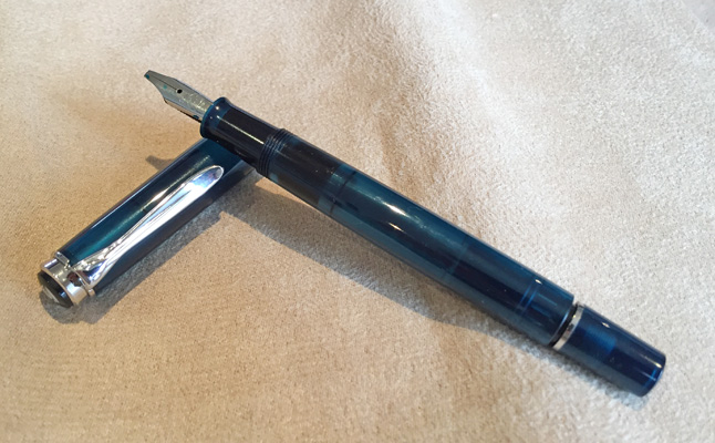 Aquamarin mit Script Feder 2.0