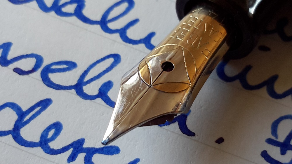 Osmia Faber Castell883.jpg