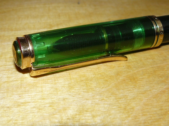 Pelikan.Transparent.Gruen. 002.JPG