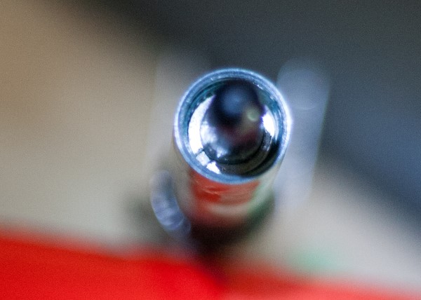 die Einstanzungen unten