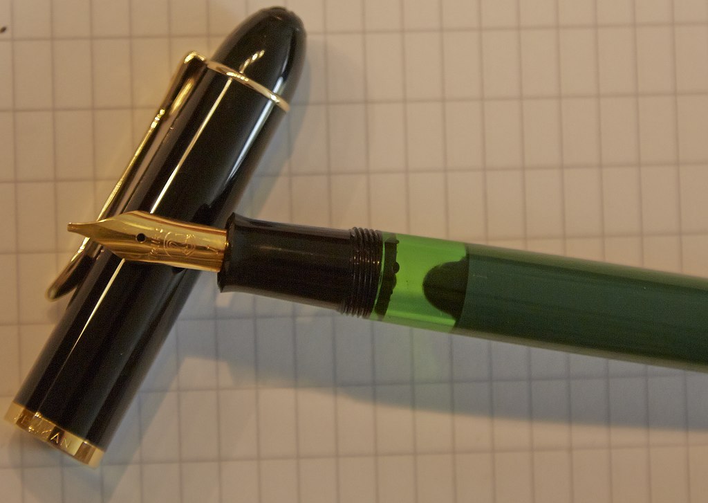 pelikan120 002 (1) _(1024_x_768).jpg