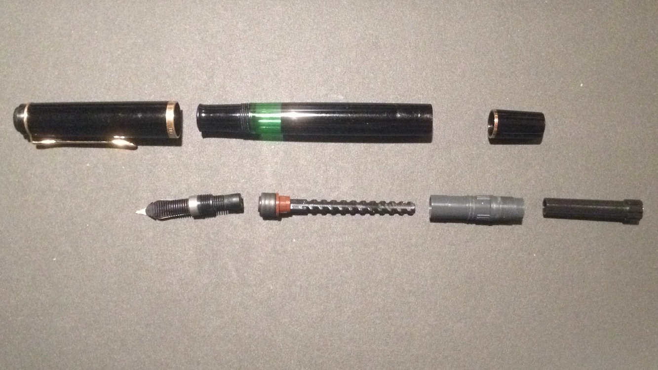 Pelikan M150 demontiert