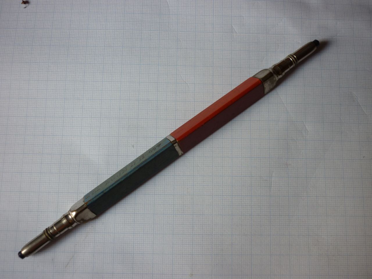 Zweifarb-Buntstift