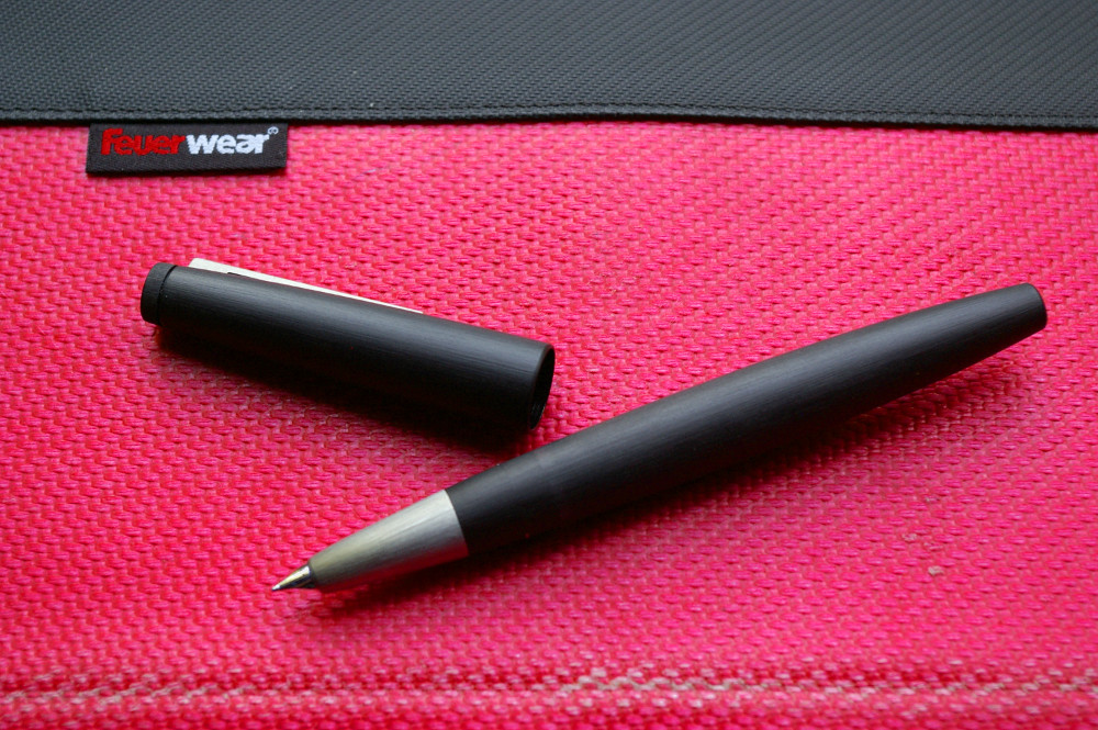 Lamy-2000-1.jpg