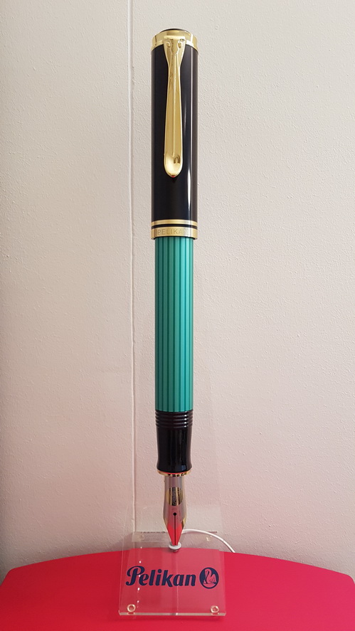 Pelikan Lampe.jpg