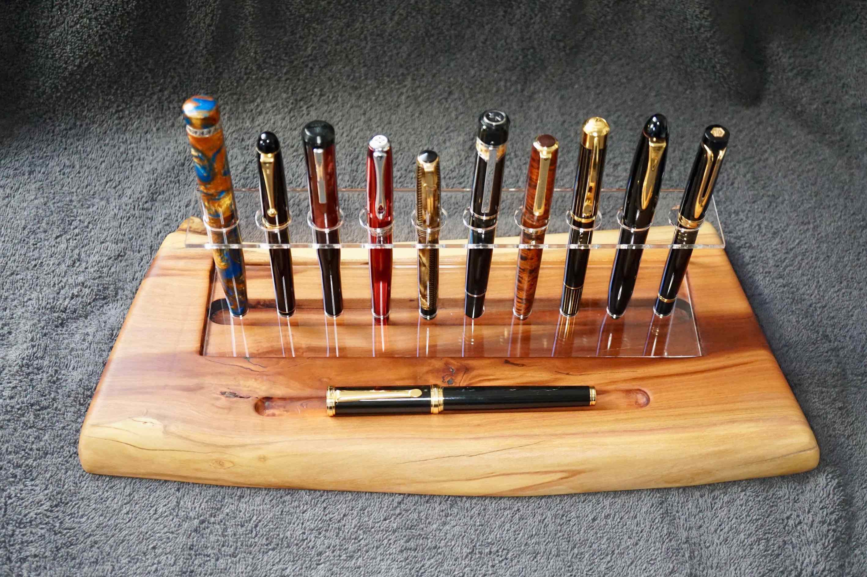 Penstand1a.jpg