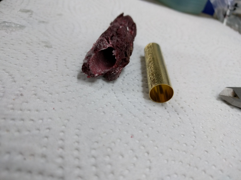 Kappenteil durchbohrt