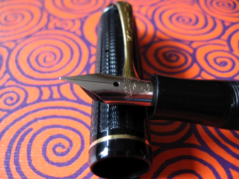 J.S.Staedtler Tradition: Griffsektion mit Feder