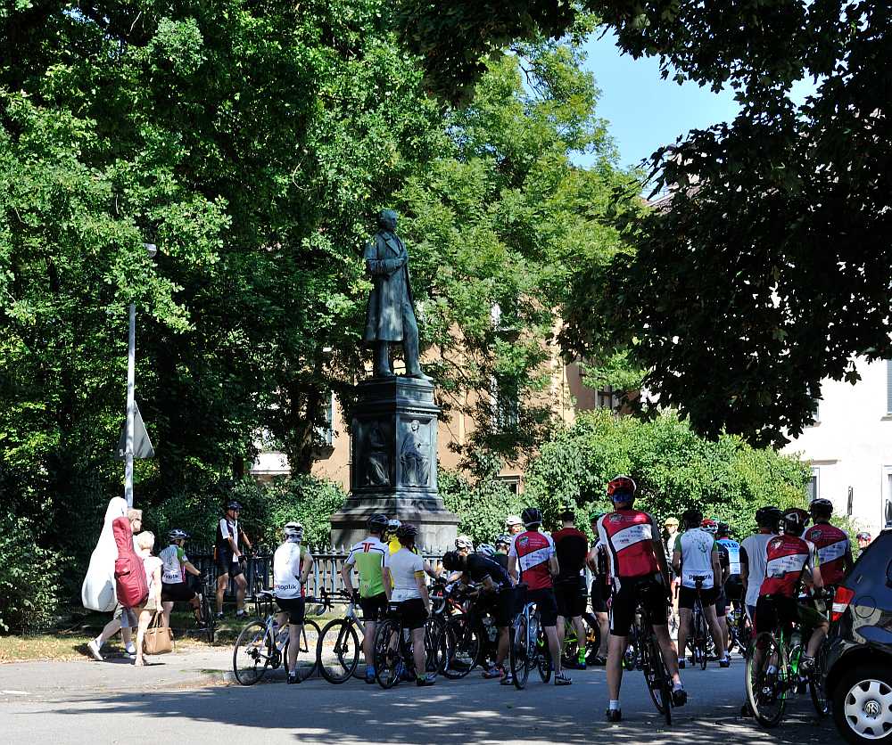 2019-08-31 10-Tübingen-7355 Uhland Besuch-klein.jpg