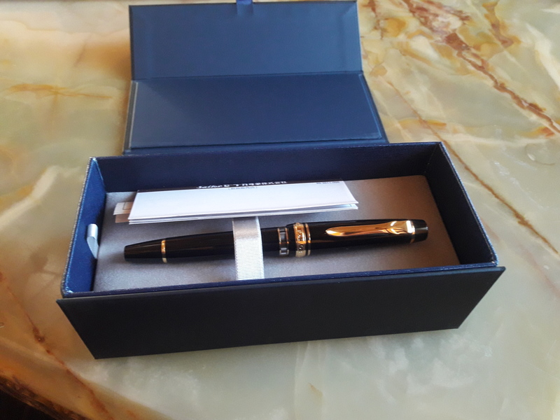 sailor_box3.jpg