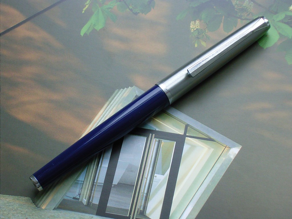 Pelikan_Silvexa_1.jpg