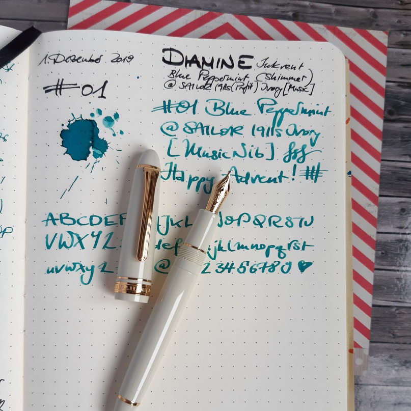 2019 12 01 Diamine Inkvent 01 Blue Shimmer 10.jpg