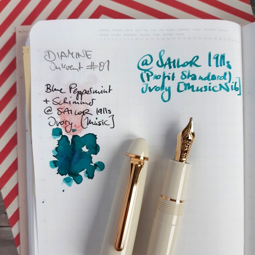 2019 12 01 Diamine Inkvent 01 Blue Shimmer 11.jpg