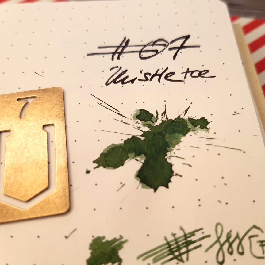 2019 12 07 Diamine Inkvent 07 Mistletoe 03.jpg