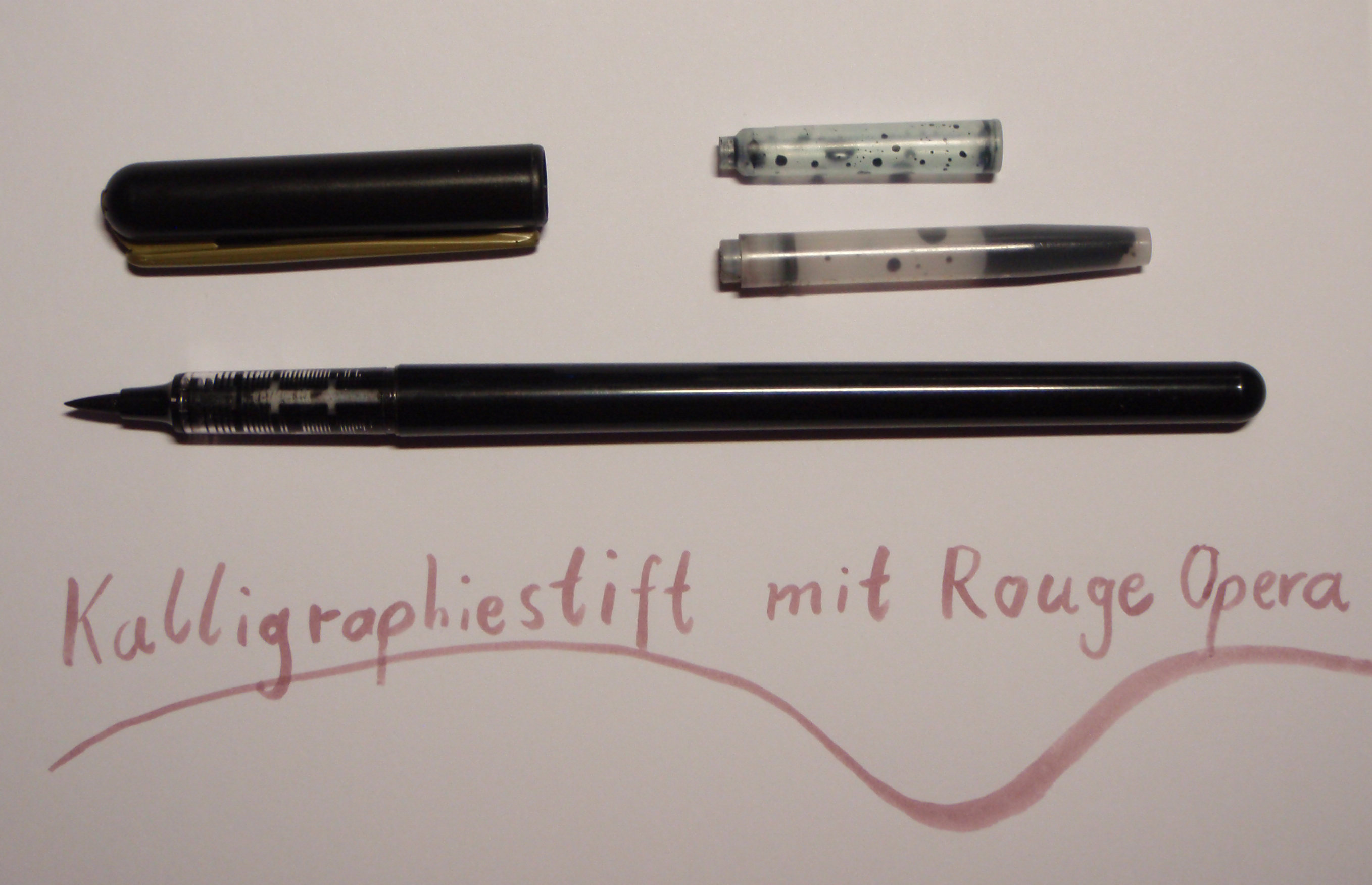 Kalligraphiestift mit Fuellertinte.jpg