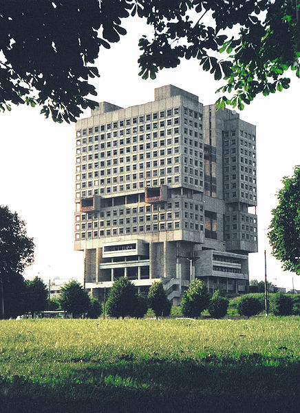 Kaliningrad Dom_sovetov 2002.jpg