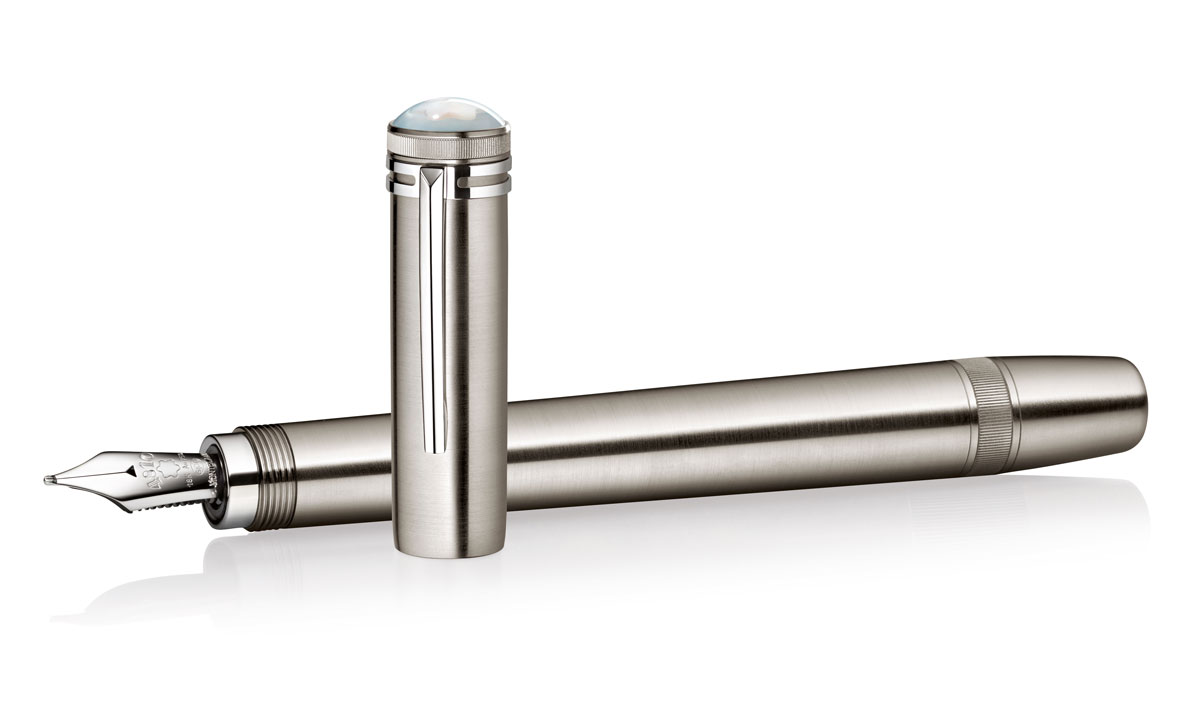 Montblanc-Heritage-Collection-1912-Limited-Edition-Writing-Instrument-1.jpg