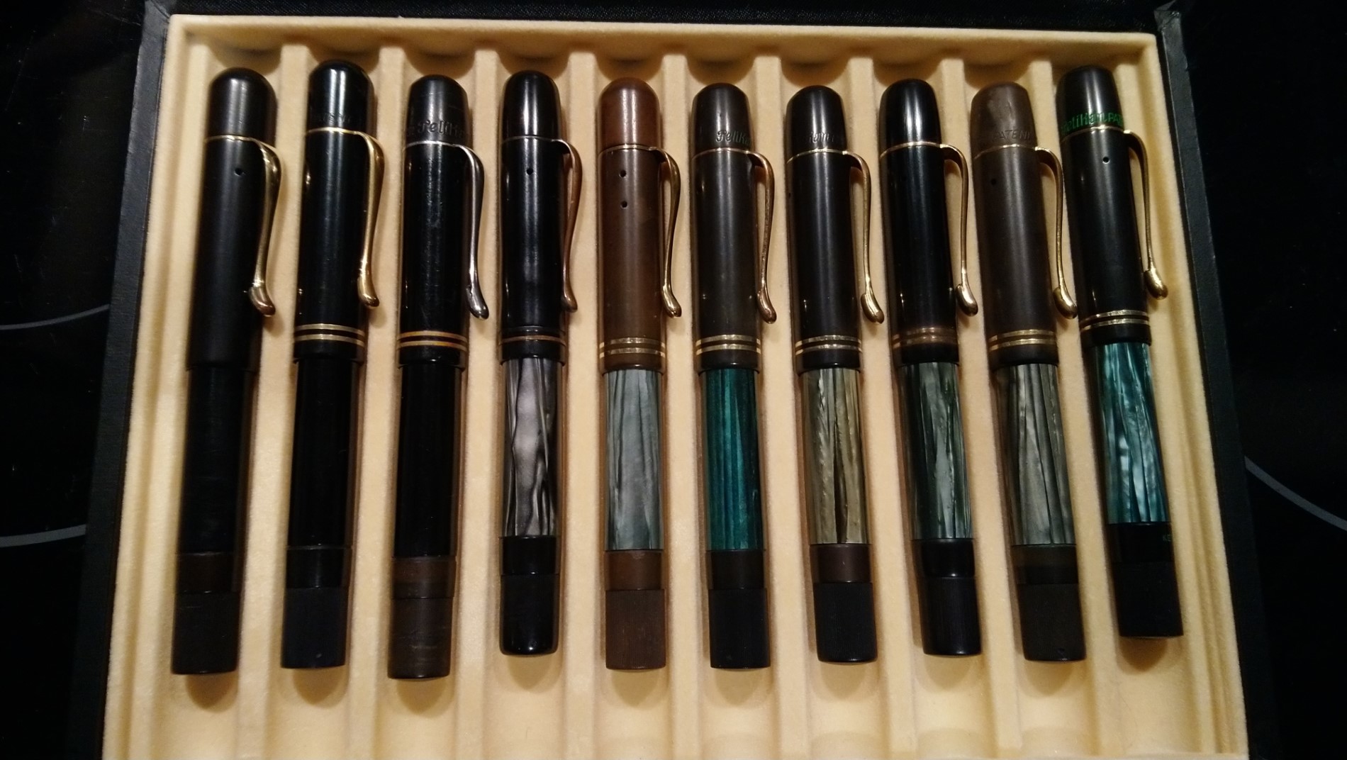Pelikan 100_k.jpg