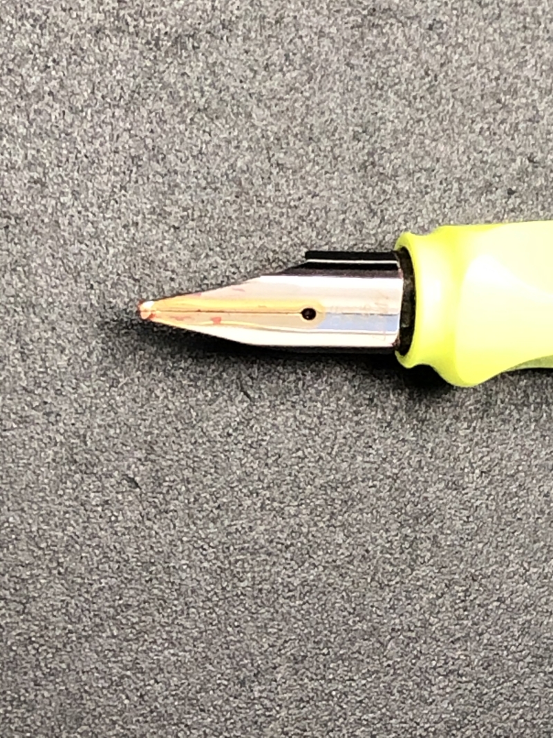 Lamy Neon_Feder_01.jpg