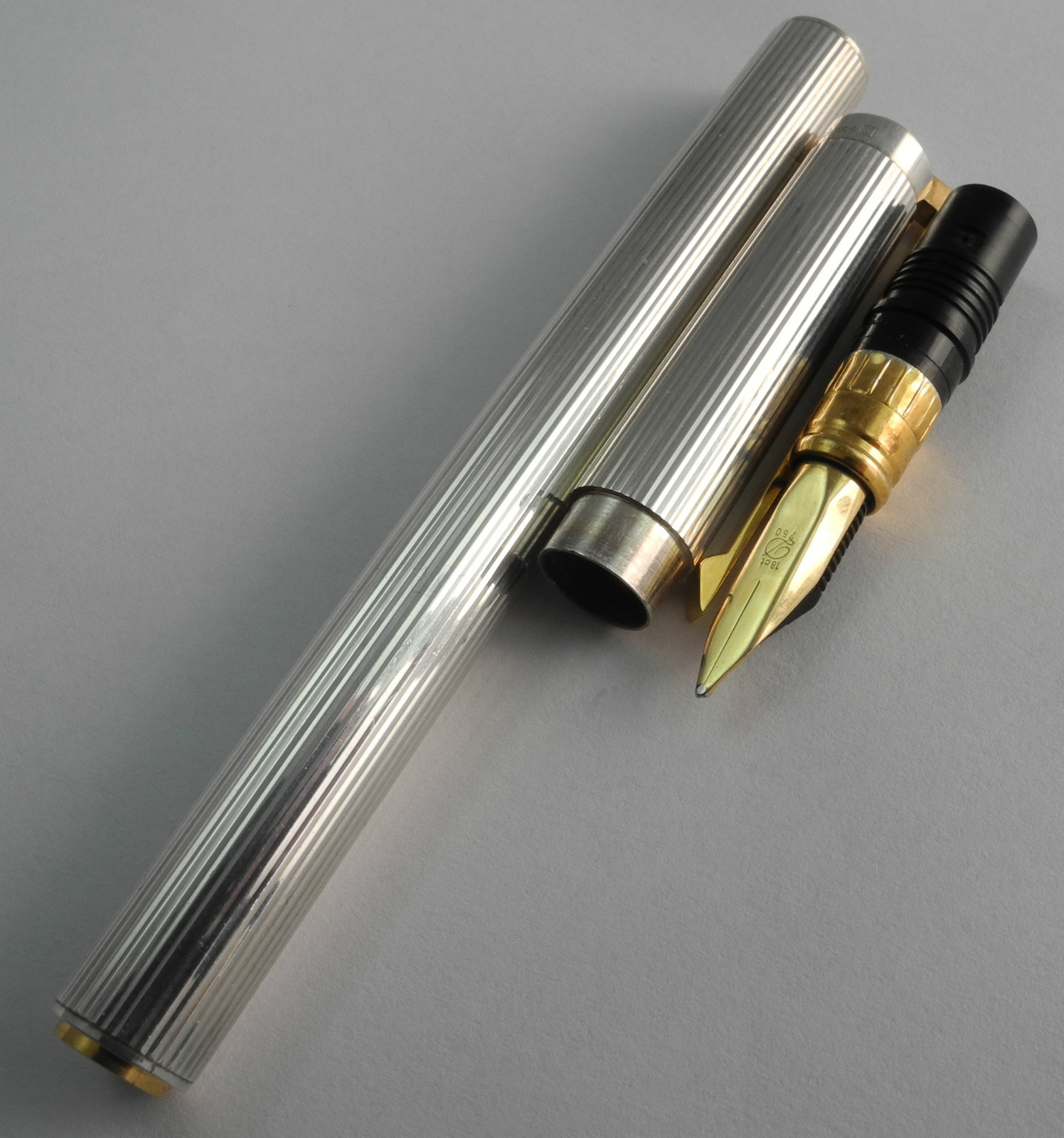 S.T. Dupont Gatsby slim 02.JPG