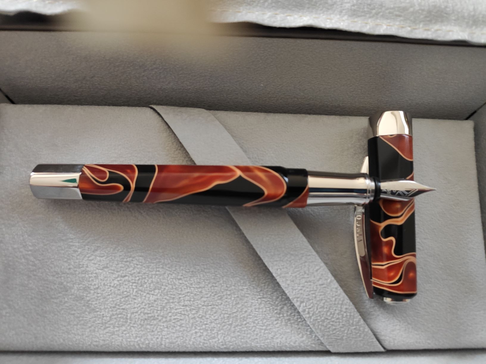 Visconti Vertigo Orange.jpg